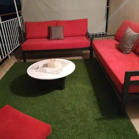 7th Floor Spacious Veranda In The Heart Of *